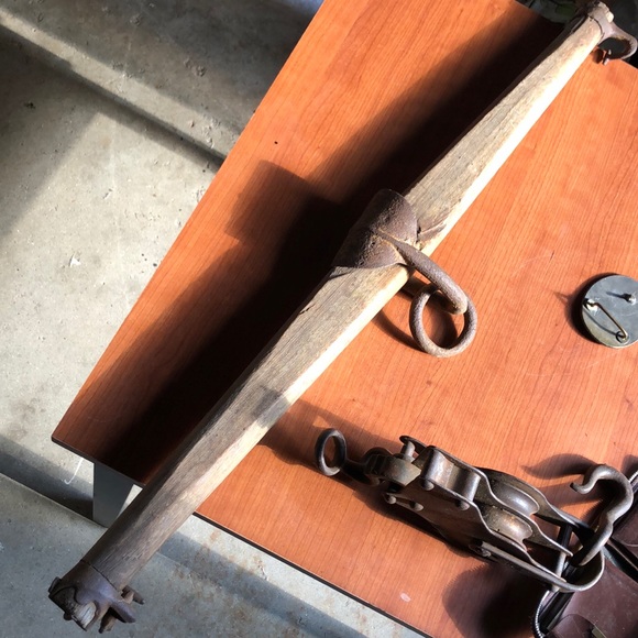 Antique Country/Western Lot-Wallet, Pulley, Horse Bridle Old Wood Factory Wheels - Picture 8 of 9